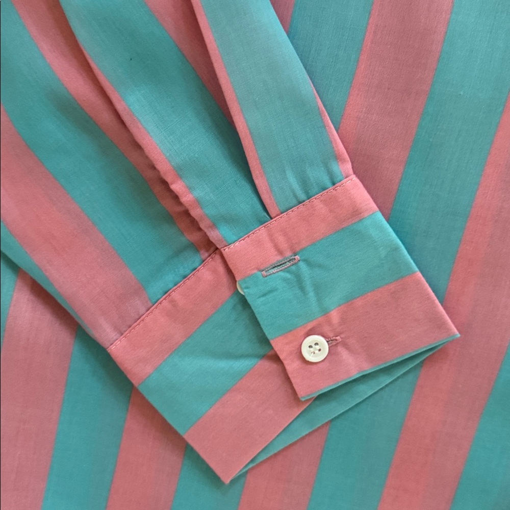 😊Striped Button-Up Shirt in Pink and Turquoise - Picture 4 of 8
